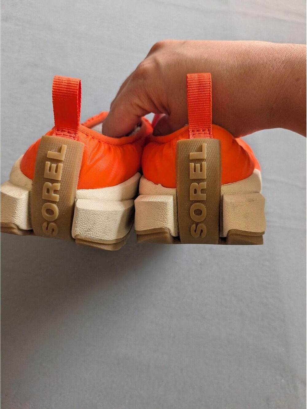 Sorel Slippers Womens Size 7.5 Orange Quilted Fleece Lined Slip On House Shoes - Picture 4 of 6